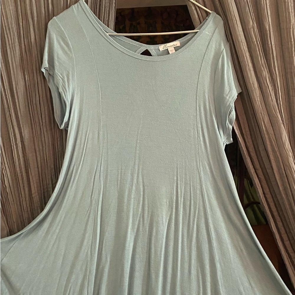 A-line top with keyhole back